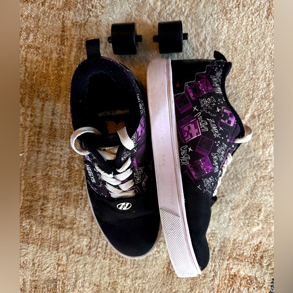 Minecraft Heelys size 3